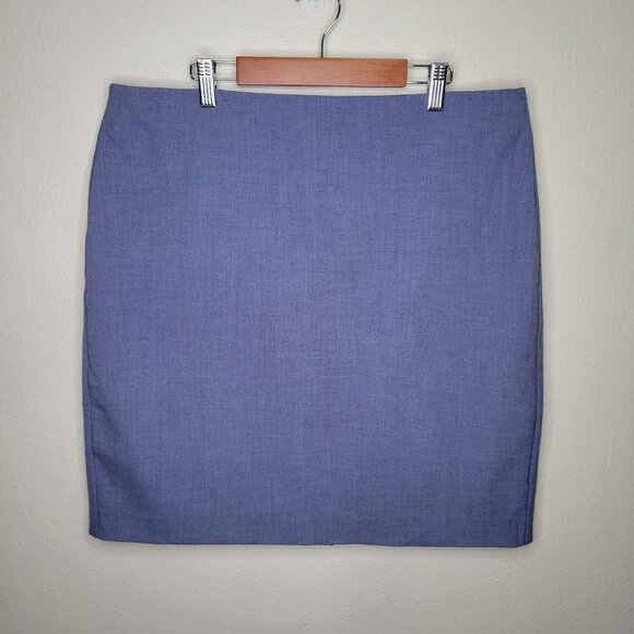 Banana Republic Chambray Blue Pencil Skirt Size 14 - Picture 1 of 4